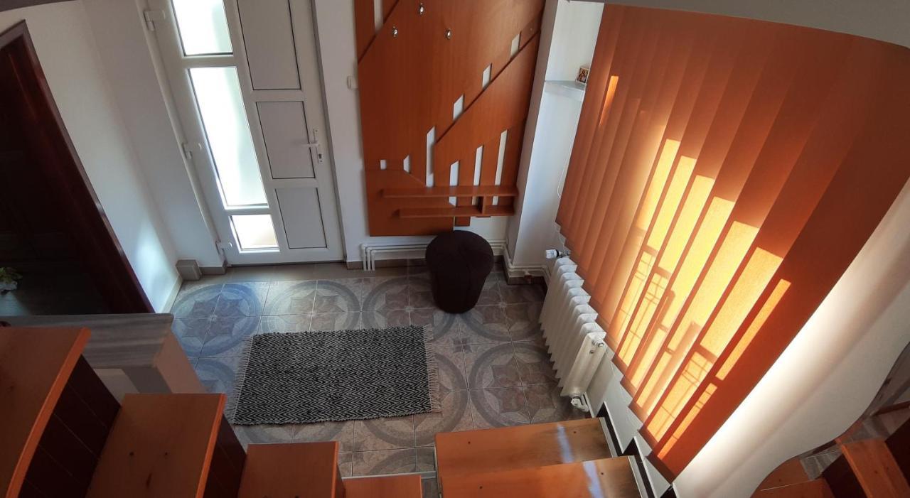 Casa Ultracentral Suceava Villa Exteriör bild