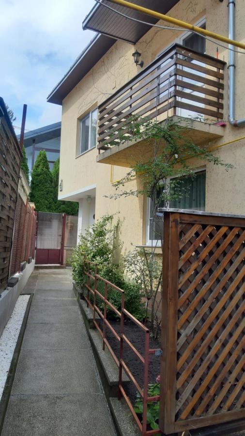 Casa Ultracentral Suceava Villa Exteriör bild