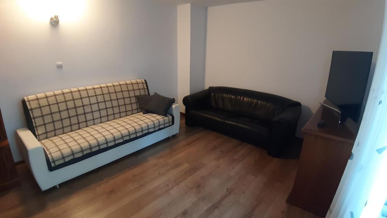 Casa Ultracentral Suceava Villa Exteriör bild