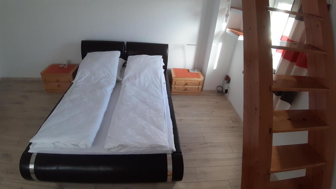 Casa Ultracentral Suceava Villa Exteriör bild
