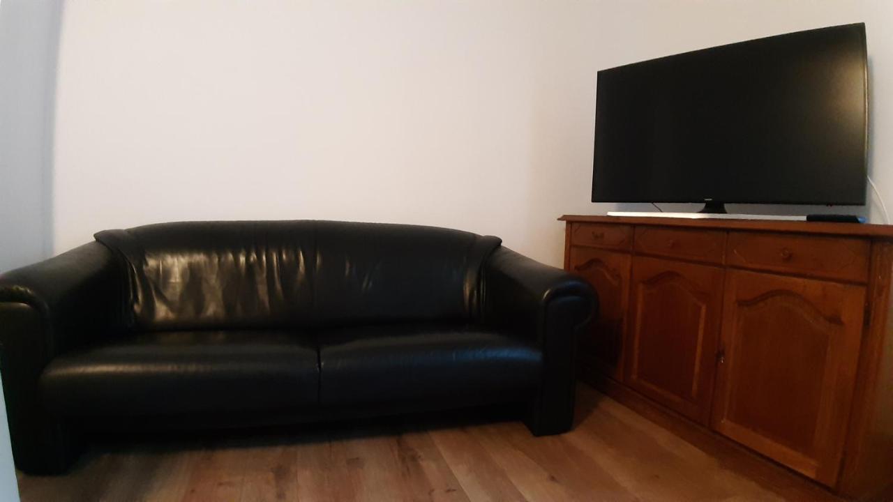 Casa Ultracentral Suceava Villa Exteriör bild